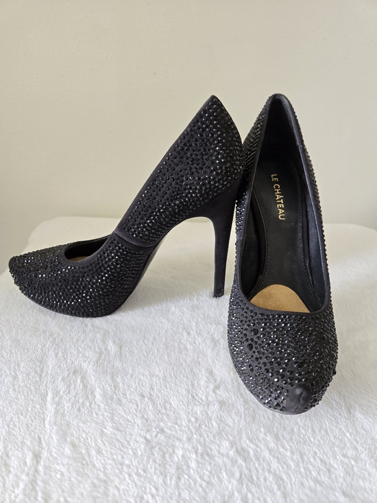 le chateau Shoes - le chateau Black Crystal-Studded Stiletto Pumps